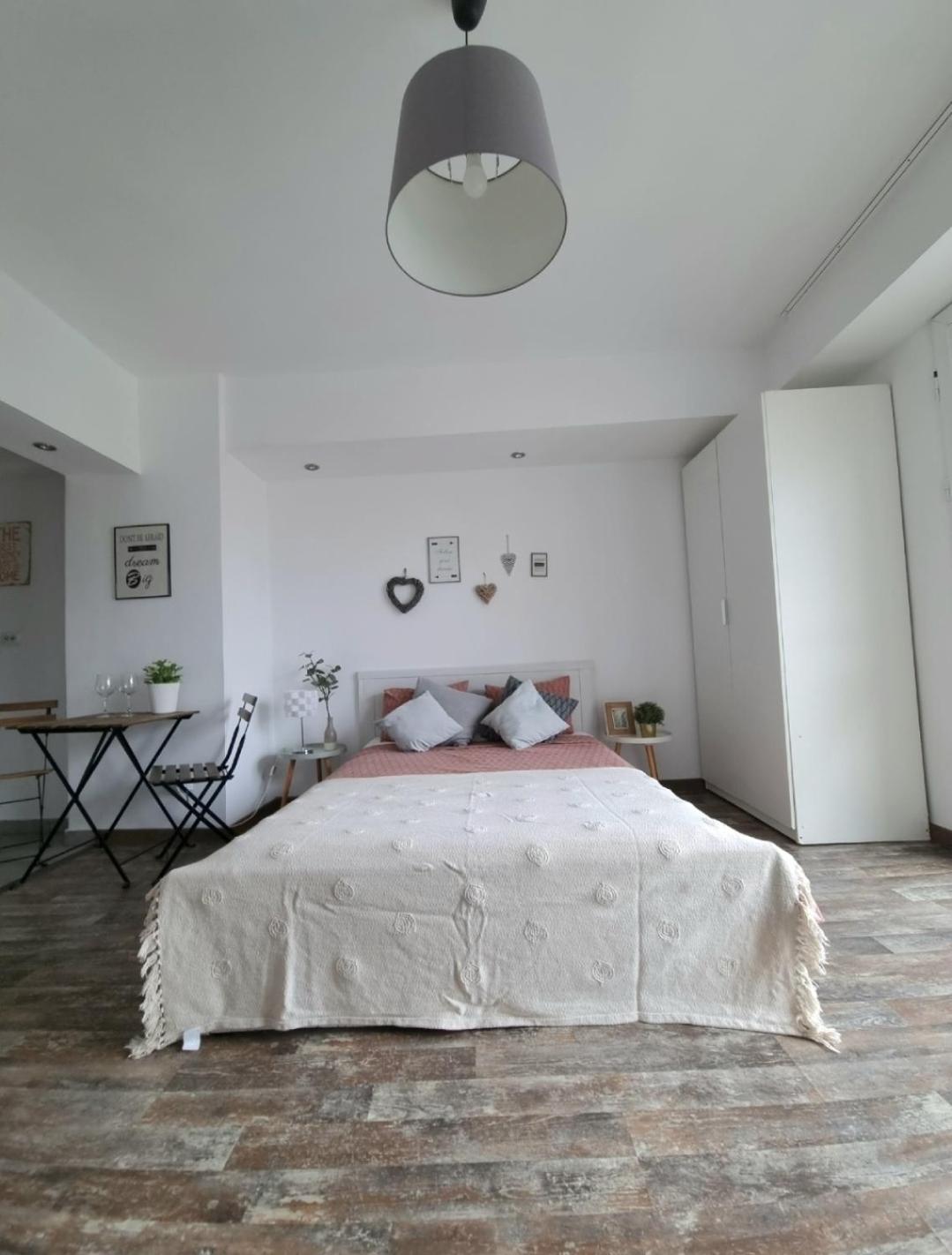 Studio Central Exer Букурещ Екстериор снимка